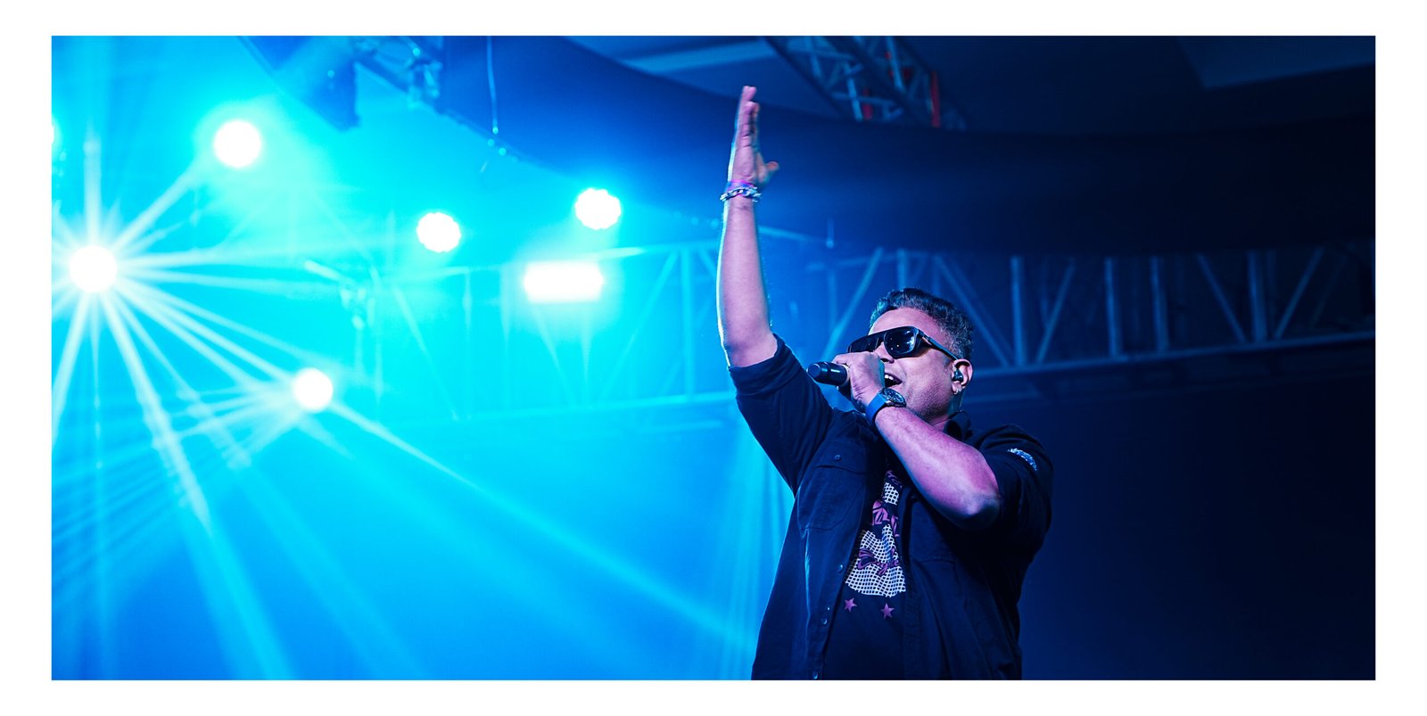 SHOWTIME_040